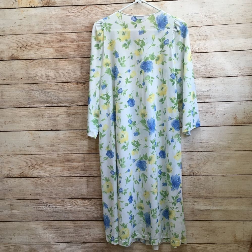 ‎VINTAGE SHADOWLINE FLORAL PRINT ROBE - Picture 9 of 9